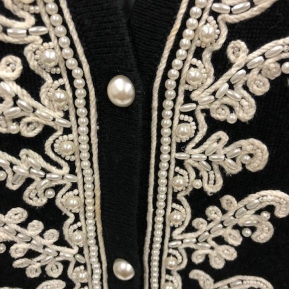 Theomiles Elegant Beaded Sweater Vest - Picture 3 of 4